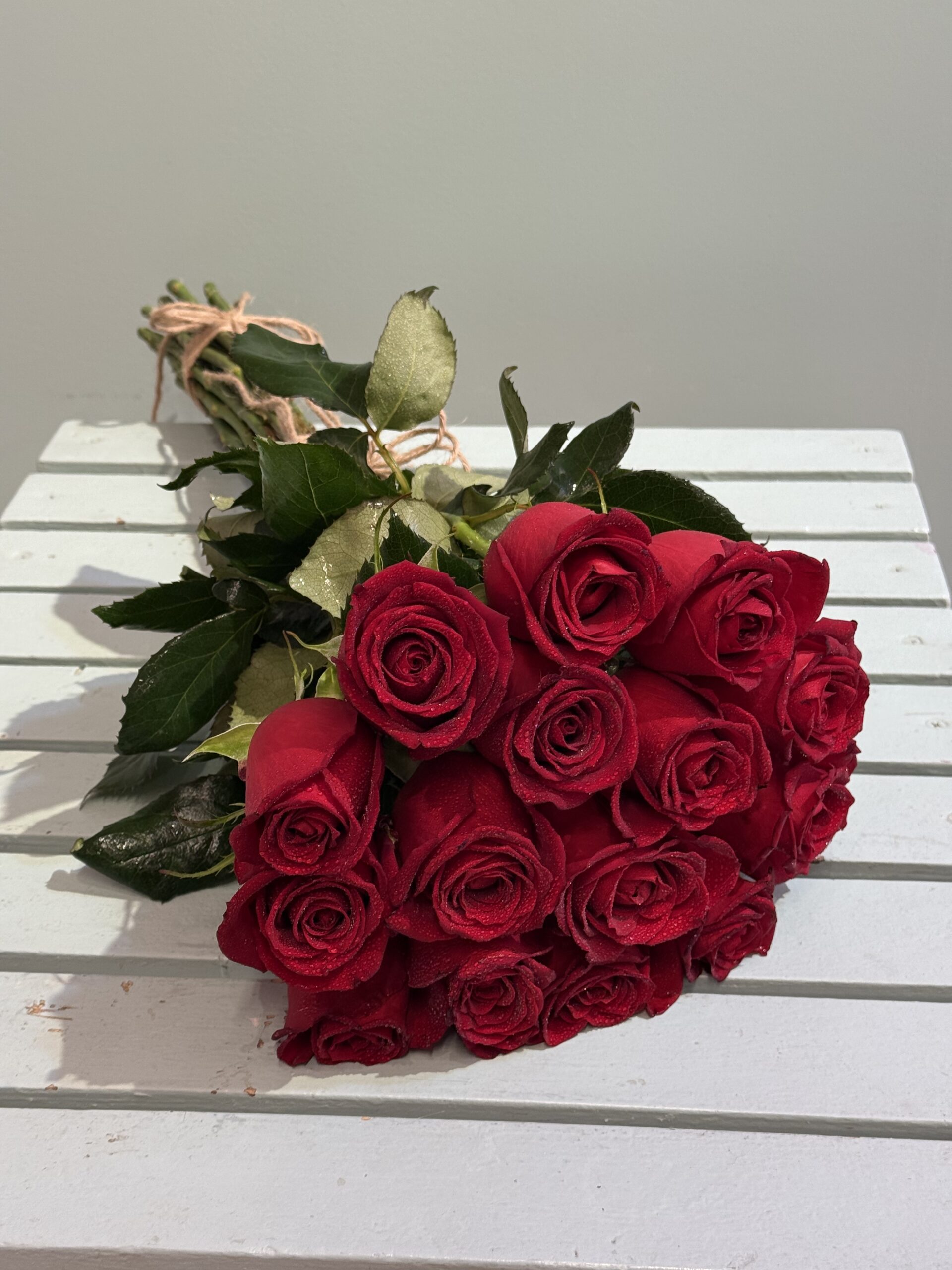 IMG_0339 دسته گل رز 30 شاخه - Image 1